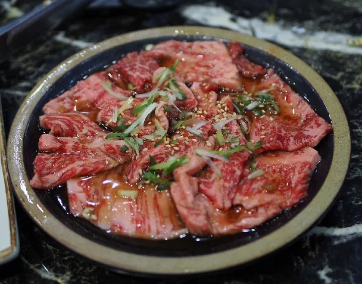 A platter of grilled hanwoo at Miu