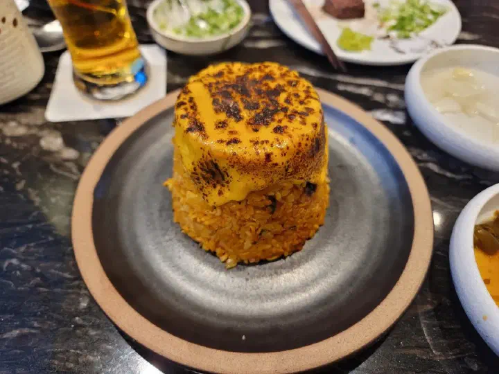 압구정 미우 우거지 볶음밥