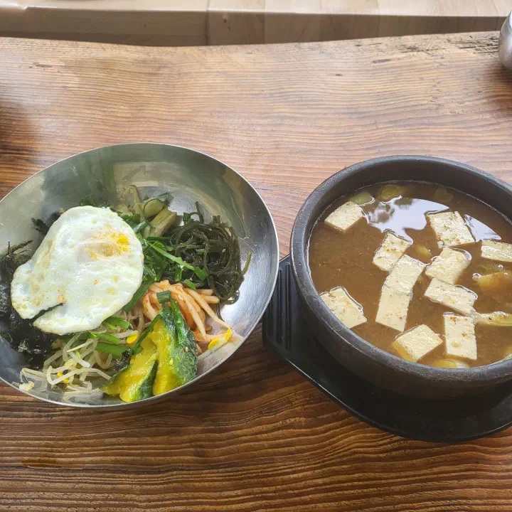 옻오리백숙 한 그릇