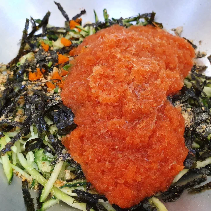 Close-up of premium mulhoe with iced broth