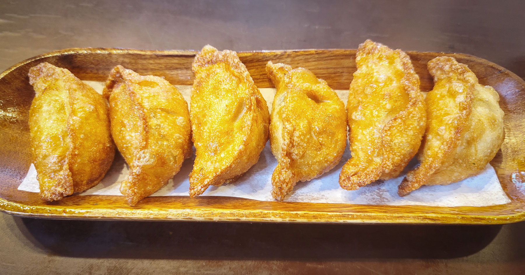 Steamed and fried dumplings at Sinbalwon in Busan