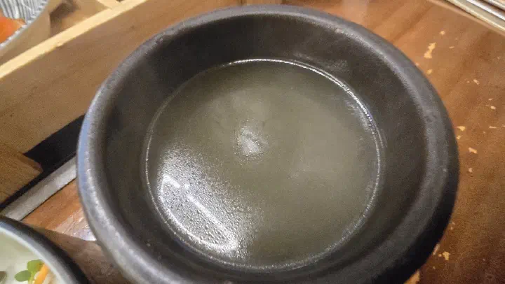 Individual bowl of seaweed soup at Handasot