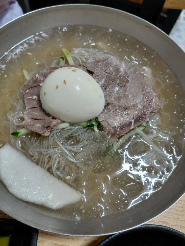 Cold mul-milmyeon at Busan’s original milmyeon house, Naeho Naengmyeon