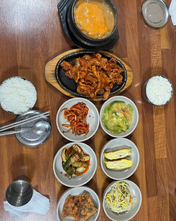 Side dishes at Darak Garden