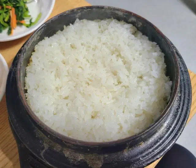 둘레식당 무쇠솥밥