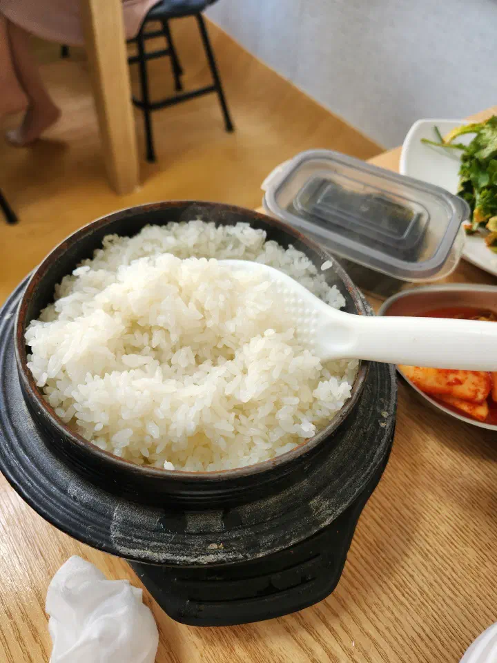 대전 둘레식당 갓 지은 돌솥밥