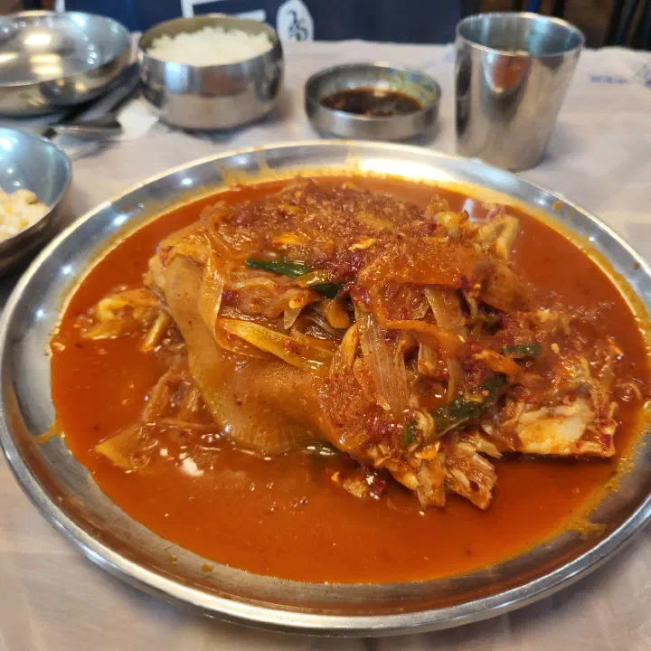 A small-size plate of gaori-jjim, Korean braised skate in red chili sauce, at Goseong Saengseonjjim in Gangneung
