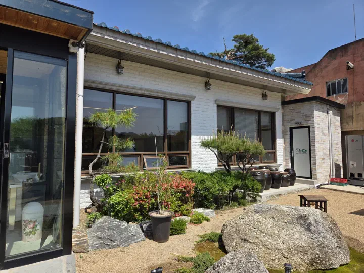 Garden view through the window at Cheolma Hanwoo Chowon