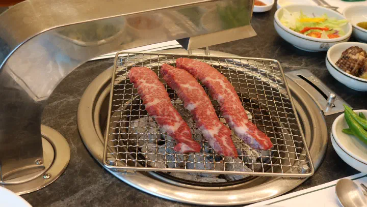 A perfectly grilled piece of hanwoo at Cheolma Hanwoo Chowon