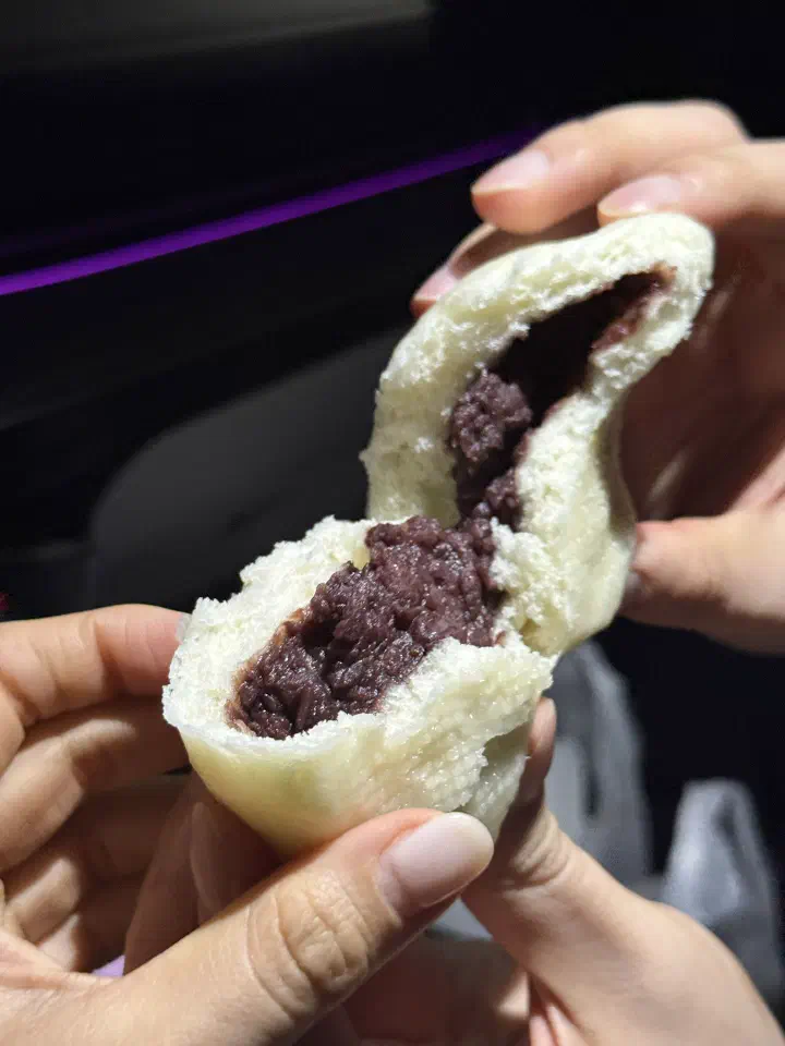 호찐빵 찐빵 단면, 팥 알갱이가 살아있는 팥소