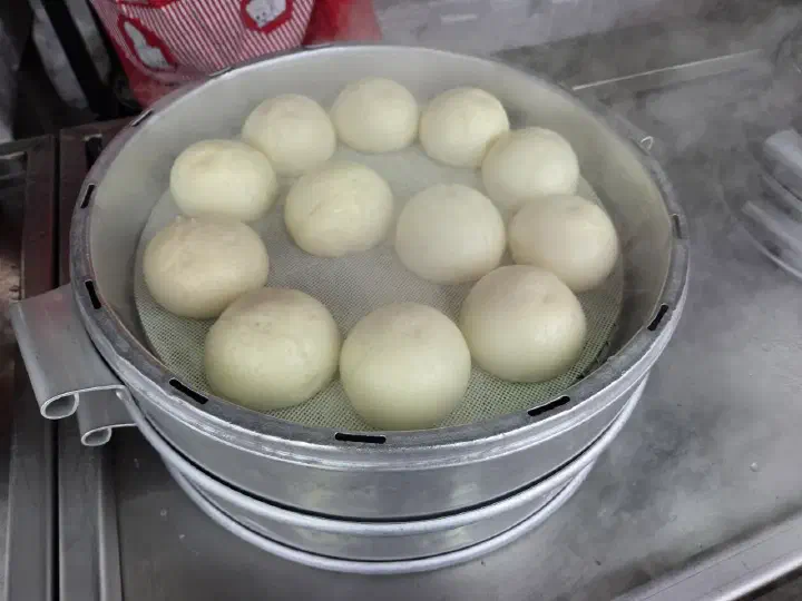 호찐빵 찜기에 가득 찐 찐빵