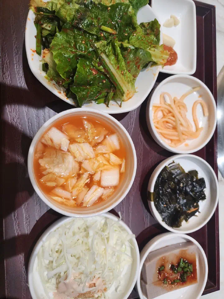 해운대암소갈비집 상추 겉절이와 곁들임 채소
