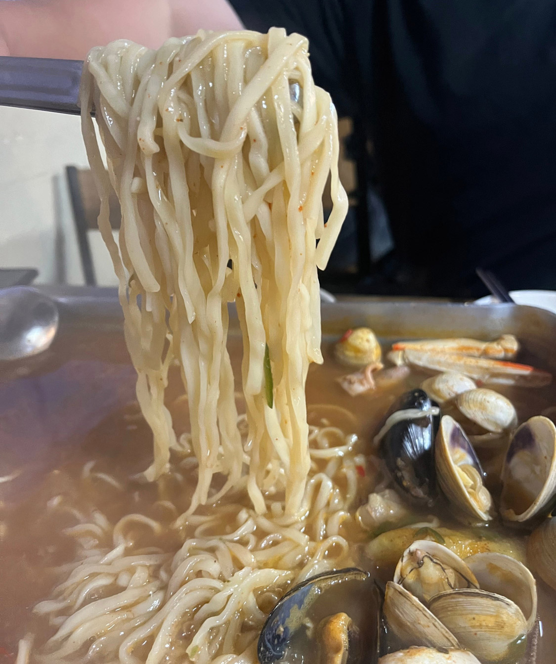 Kalguksu noodle finisher at Dapeojuneunjip