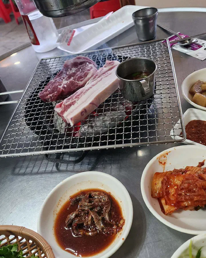 제주길흑돼지참숯구이 참숯 흑돼지 한상차림