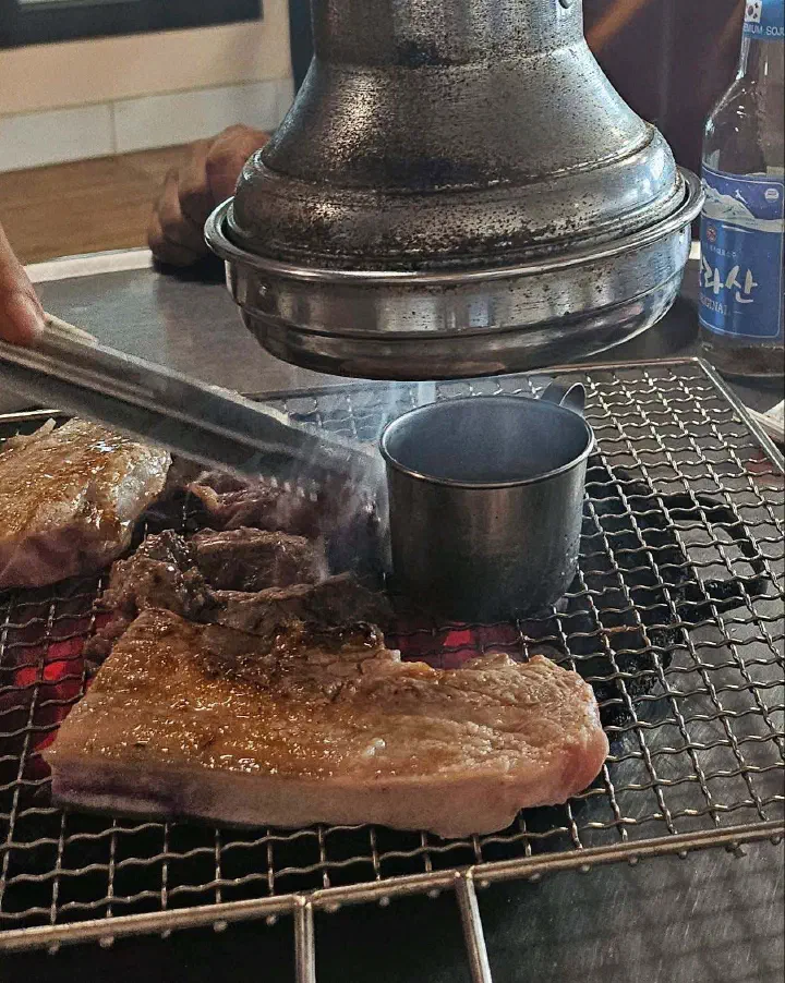 제주길흑돼지 물냉면