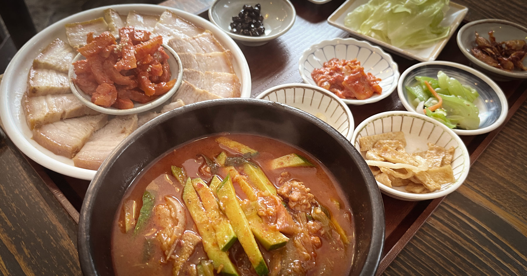 애호락 안국본점 애호박찌개와 5합보쌈 한상차림