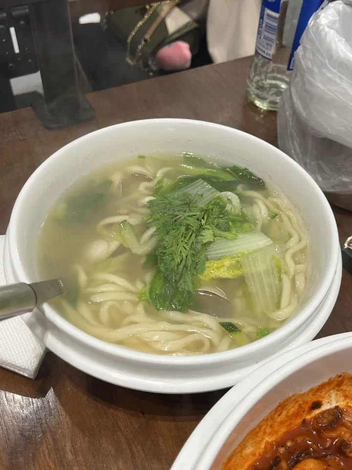 신라제면 안국점 물총조개 동죽칼국수 맑은 국물