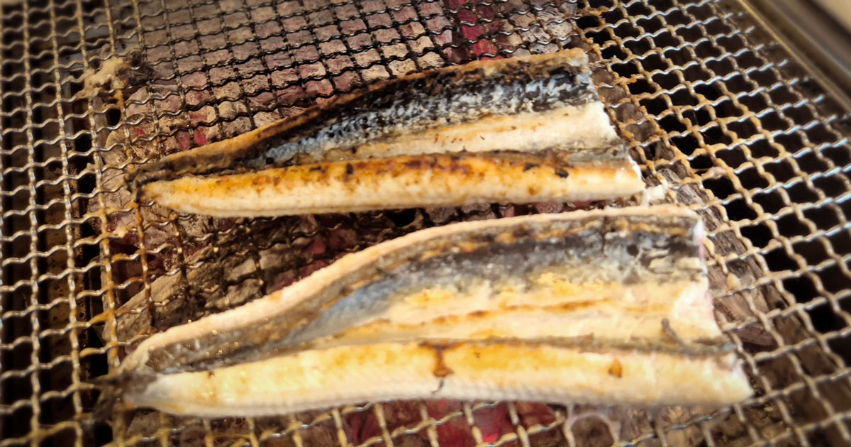 Charcoal-grilled freshwater eel at Jangeoui Kkum in Byeollae, Namyangju