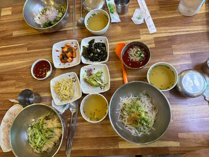 Tossed Pohang-style mulhoe at Daegung Hoetown