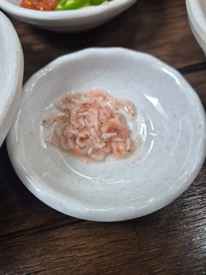 주문진 막국수 수육 소 접시