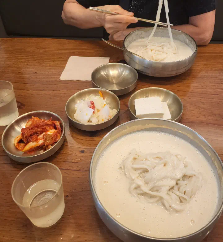 상암회관 콩국수 곱빼기 세트