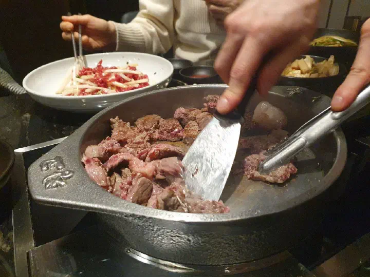 창고43 판교점 신선한 한우 육회