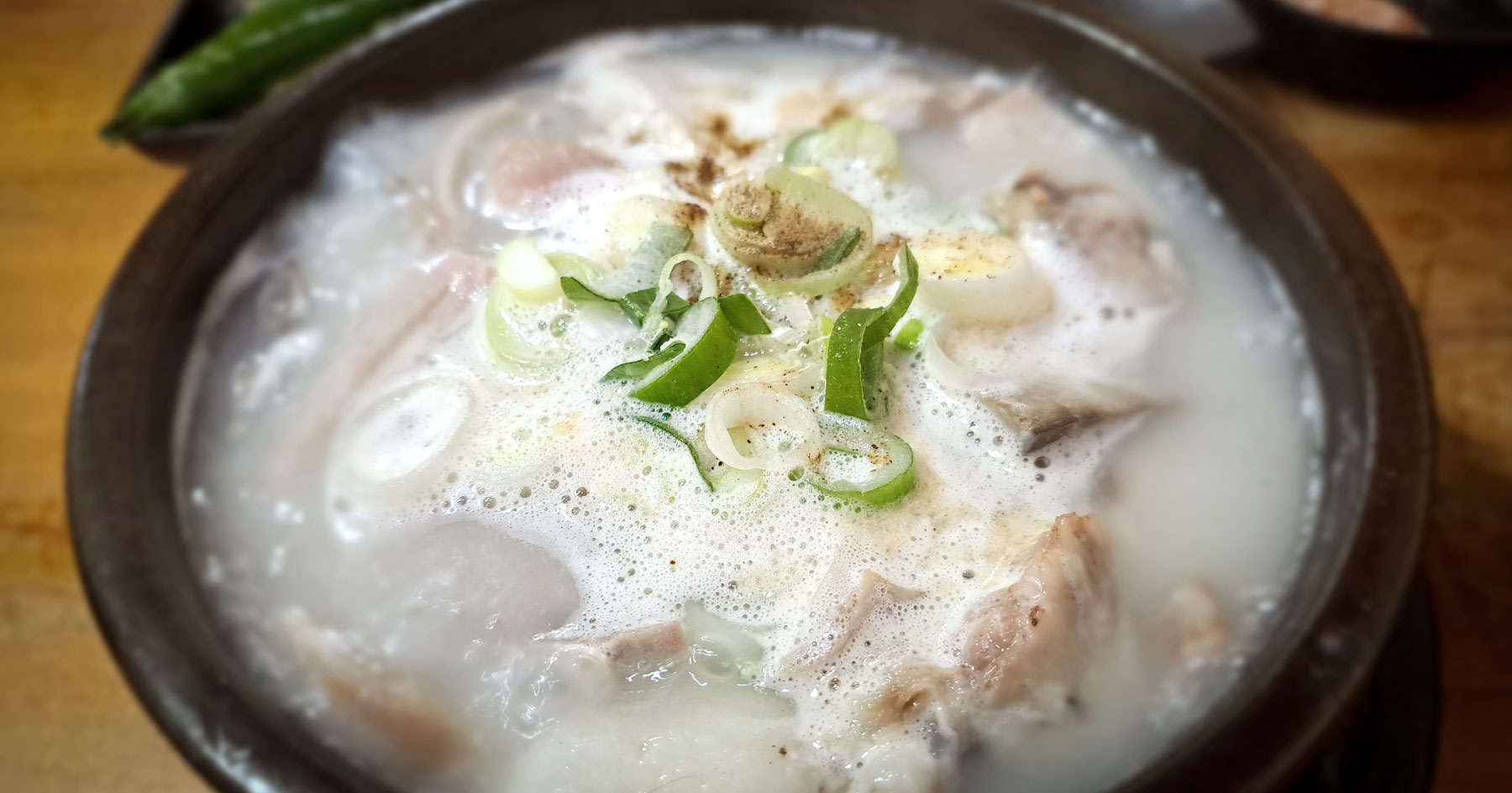 A bowl of sundaeguk at Samgeori Meonjimak Sundaeguk