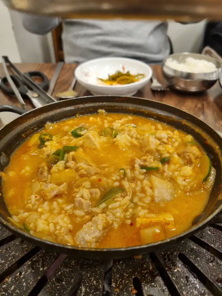 Gogi sulbap pork rice stew finale at Suksungdoma