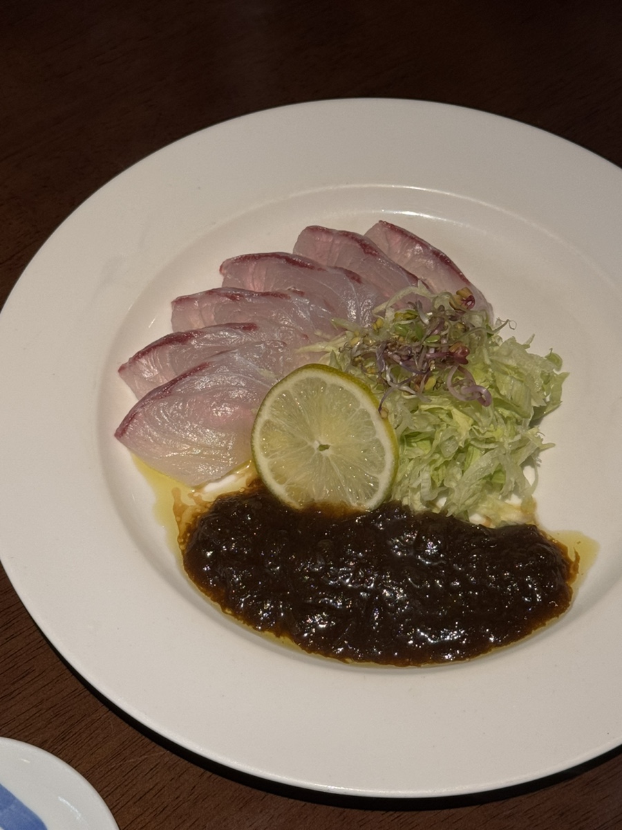Smoked mulchi (mullet) with truffle ceviche