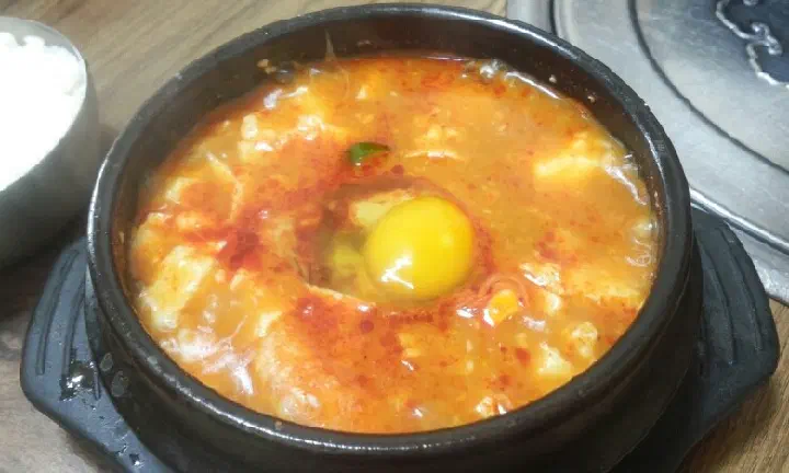 할머니의 손두부 해물순두부찌개 날계란