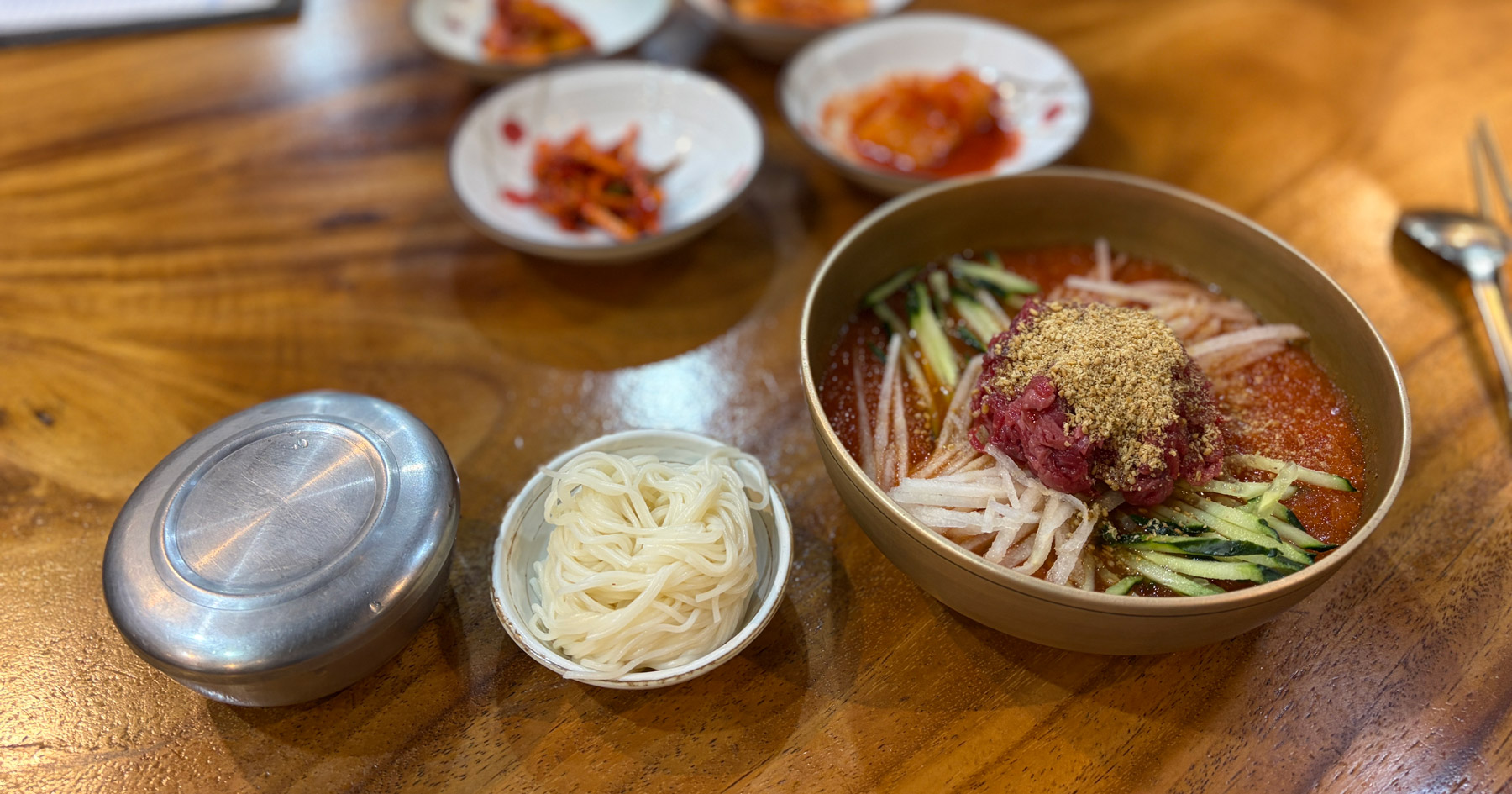 Hamyangjip Main Branch hanwoo mulhoe full table setting in Ulsan