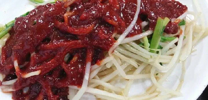 진화복국 새콤한 복껍질무침