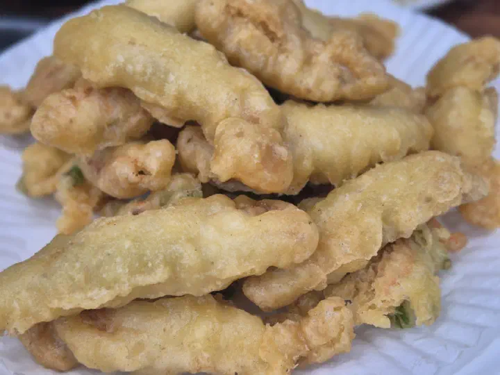 Pufferfish tempura with fried vegetables at Jinhwa Bokguk
