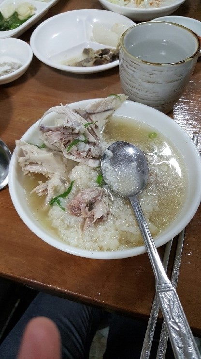 Tender chicken from Gogung Samgyetang coming apart easily