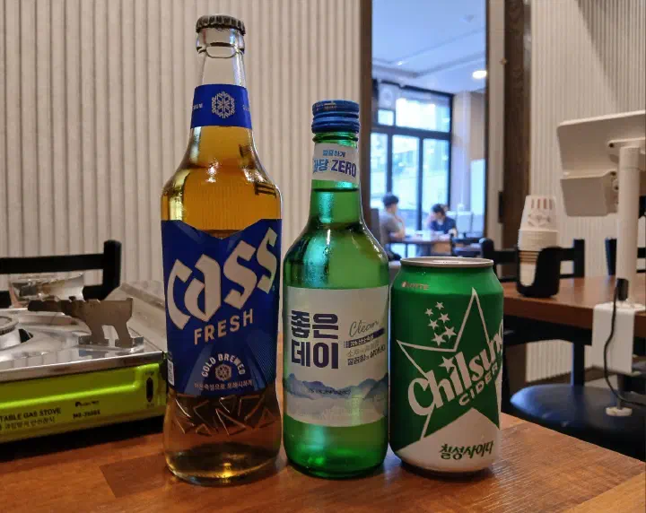 Soju and beer at Saengsaeng-gui Saengsaeng