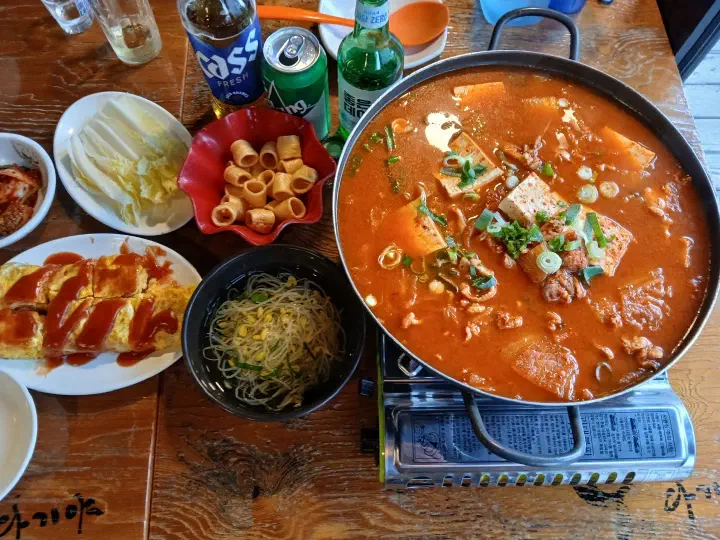 Tofu pork kimchi stew at Saengsaeng-gui Saengsaeng