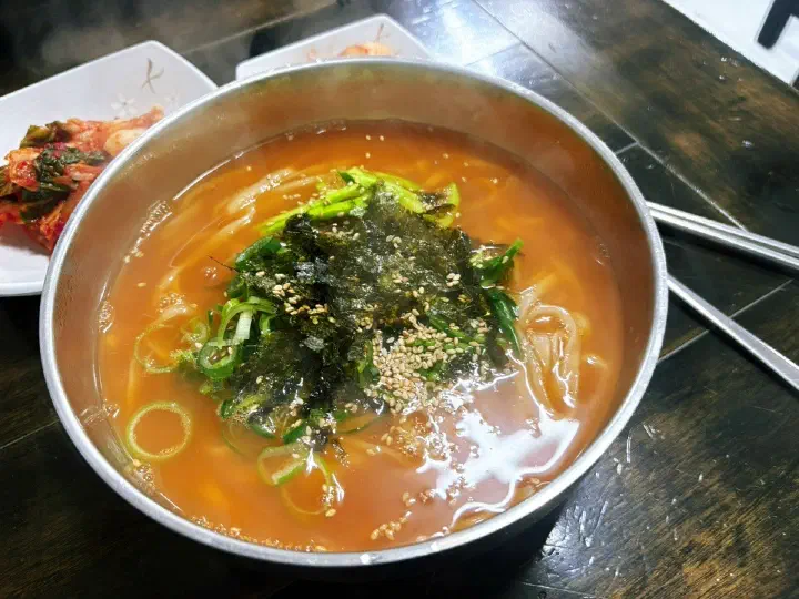 Spicy kalguksu with sancho at Joseon Kalguksu