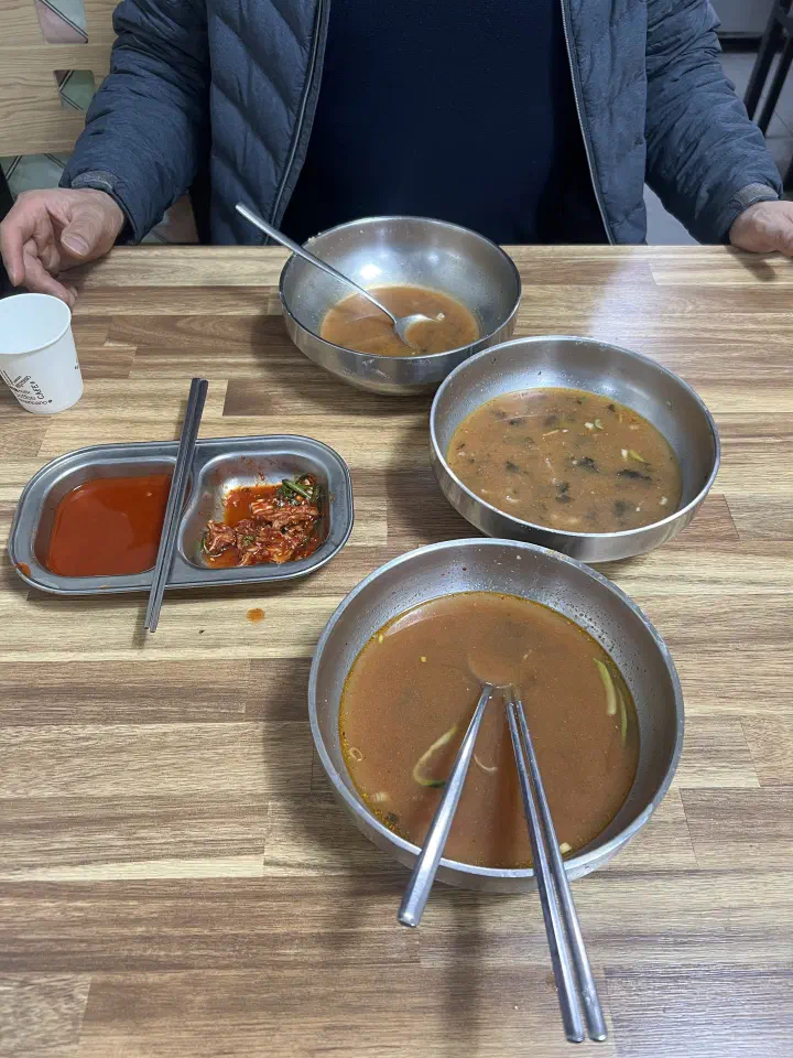 Well-fermented kkakdugi at Yetnal Sonkalguksu