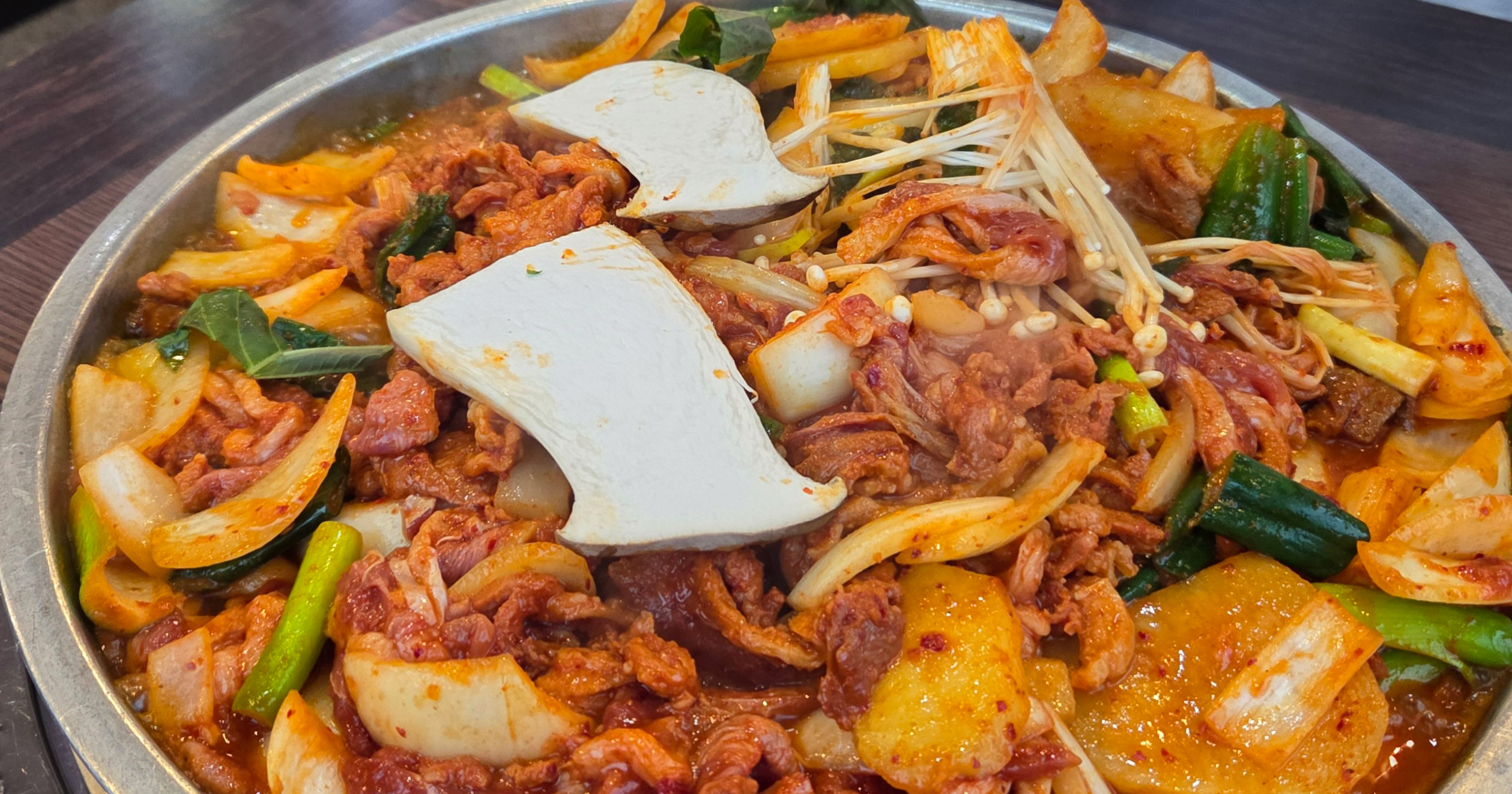 Spicy marinated duck bulgogi at Solbat Garden in Seongan-dong, Ulsan