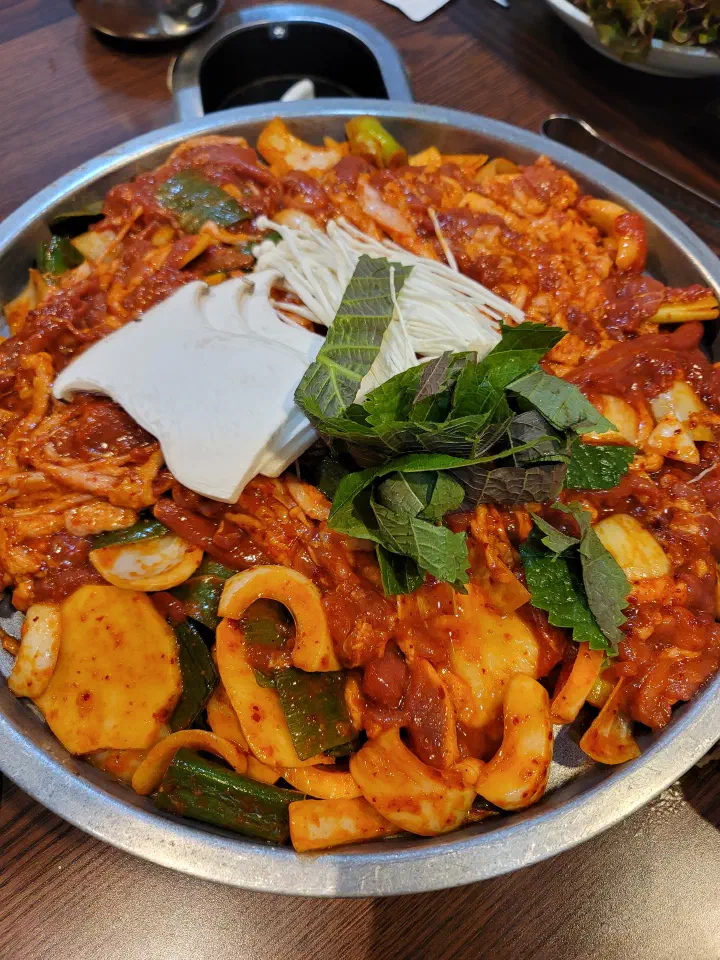 솔밭가든 오리불고기 볶음밥