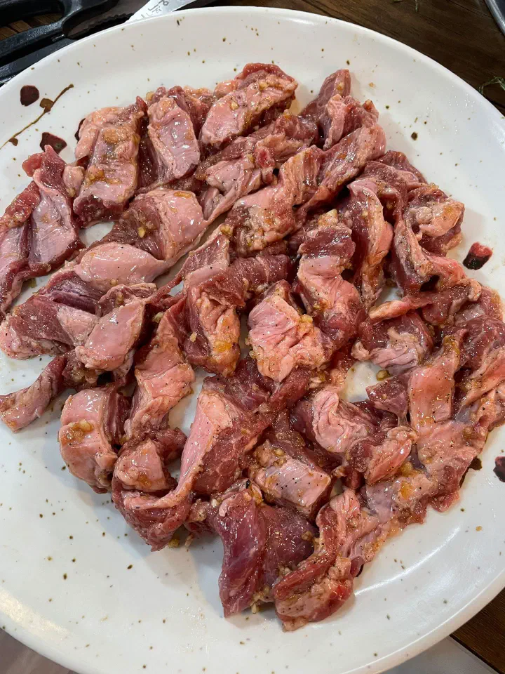 원정식육식당 양념갈매기살 한 접시
