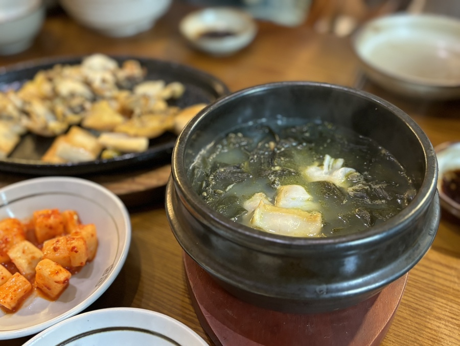 Abalone seaweed soup at Wonjo Jeonbokjuk
