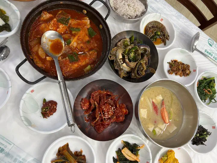 갈치조림과 게장 한 상