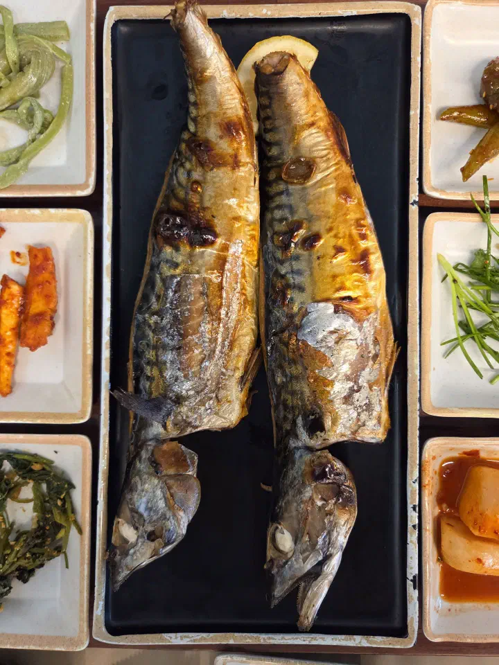 산으로간고등어 숯불 직화제육