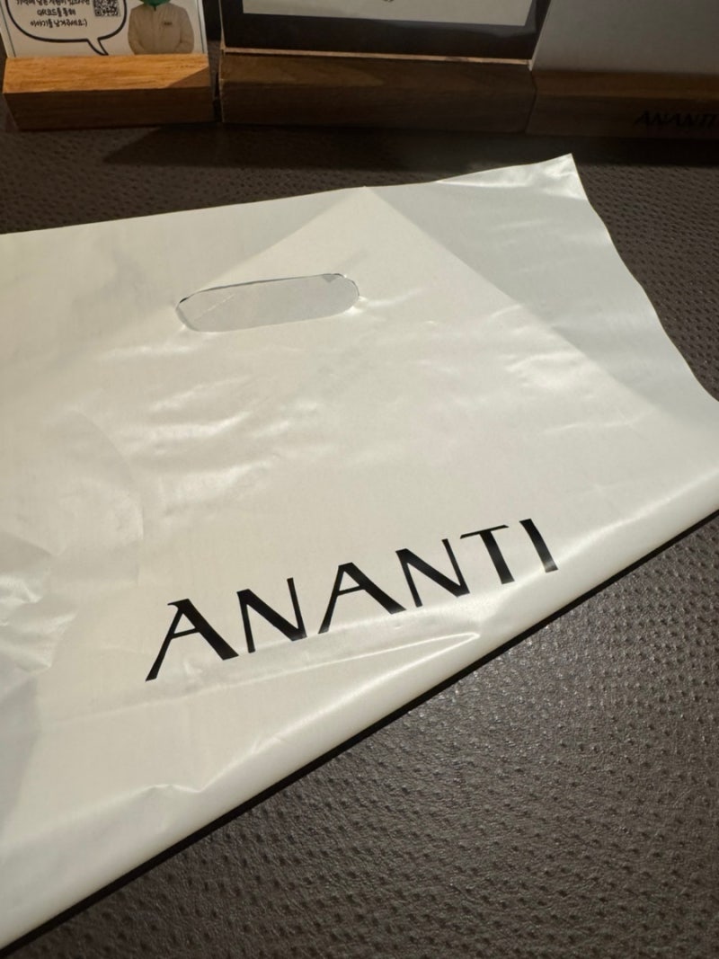 ANANTI clothing bag handed out at the Water House desk