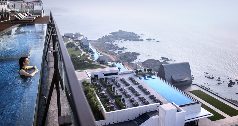 Infinity pool at Ananti at Busan