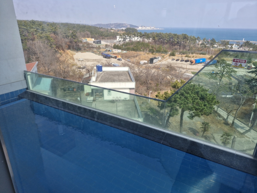 Ocean view from the private pool at Villa de Himmel
