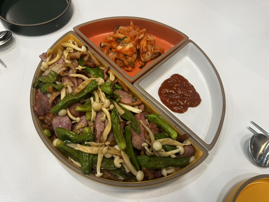 Smoked duck barbecue plated at the pool villa