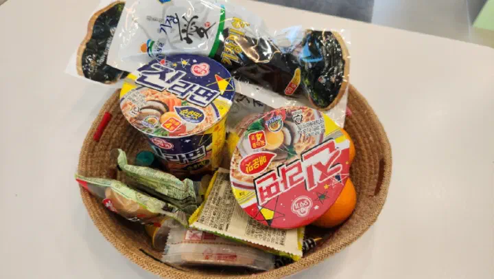 Villa de Himmel welcome kit with snacks and Gijang seaweed