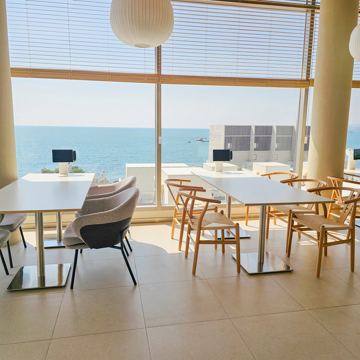 Dangmul Hitsumabushi dining room - ocean-view Japanese eel restaurant at Ocean Bliss